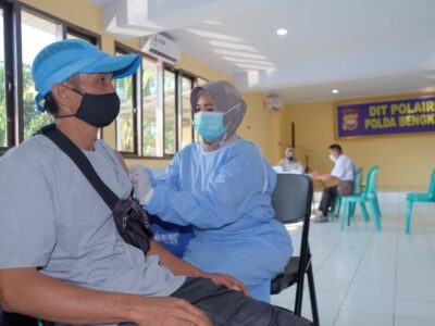 Polda Bengkulu Ajak Masyarakat Ikuti Vaksinasi Covid-19