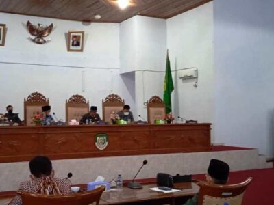 Paripurna DPRD Seluma, Penjelasan Bupati Atas Raperda Sisa Perhitungan APBD TA 2020