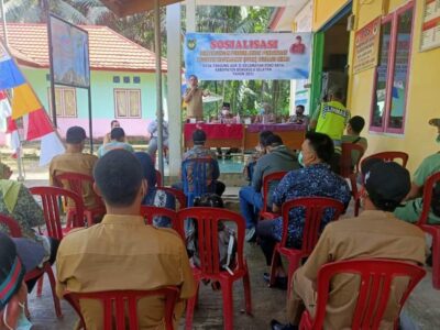 Camat Pino Raya Pimpin Sosialisasi Permendagri Tentang PPKM di Desa Tanjung Aur II