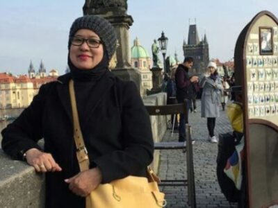 Siapa Retno? Rektor Perempuan Pertama Unib yang Baru Terpilih