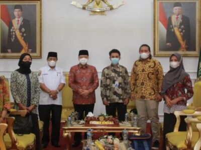 Sasar Kawasan Pedalaman, Program 1000 Guru Diapresiasi Gubernur