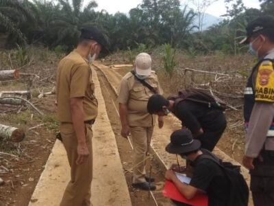 Pemdes Senali Laksanakan Monev Pembangunan Tahap II