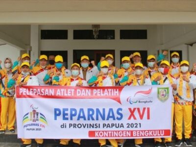 Sekda Lepas Kontingen Bengkulu ke Peparnas XVI