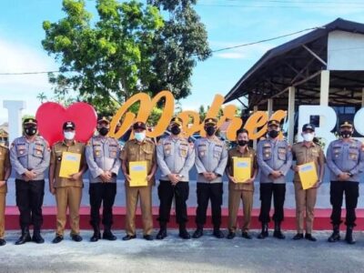 Polres BS Beri Penghargaan 6 Kepala Desa Atas Capaian Vaksinasi Covid-19