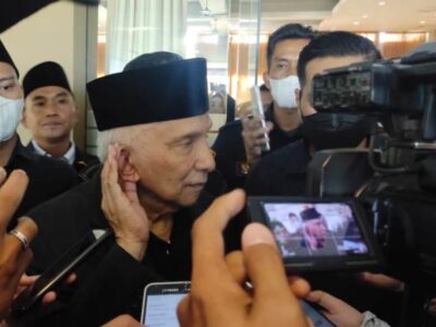 Amien Rais Hadiri Langsung Pelantikan Partai Ummat Bengkulu