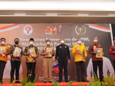 SIWO PWI Nobatkan Tujuh Gubernur Inisiator Olahraga