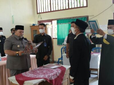 Wabup Rifa'i Lantik Anggota BPD Desa Batu Bandung
