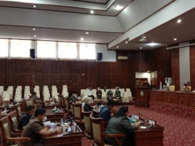 Bapemperda DPRD Provinsi Bengkulu Sampaikan Raperda Keolahragaan