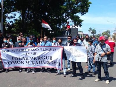 Aksi FMMB Tuntut Pergub Nomor 31 Tahun 2021 Dicabut