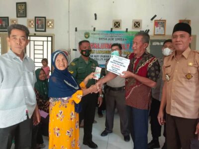 Pemdes Air Umban Salurkan BLT DD Tahap Pertama 2022