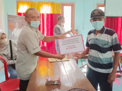 Pemdes Padang Lebar Salurkan BLT DD 2022 Tahap Empat
