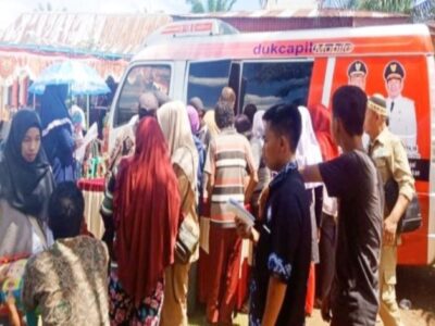 Dukcapil BU Terus Lakukan Pelayanan Keliling