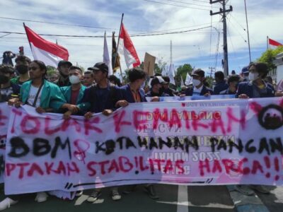 Aksi Mahasiswa Sempat Diwarnai Kericuhan Sesama Pendemo