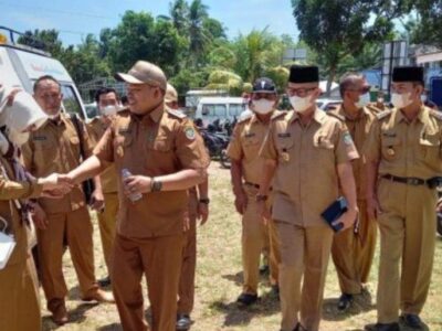 Bupati, Wabup, dan Sekda Seluma Tinjau Pelaksanaan Vaksinasi Serentak