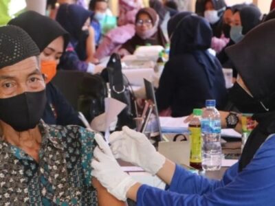 Vaksin Tidak Batalkan Puasa