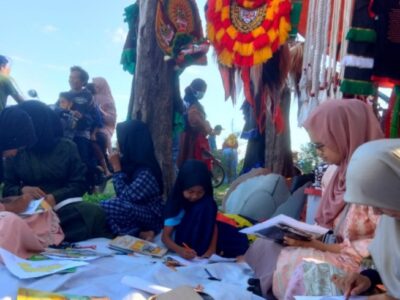 KUBACA Bersama Penggiat Literasi Hadirkan Lapak Baca Gratis