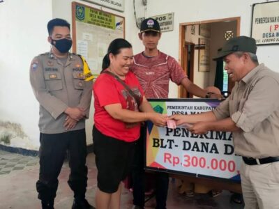 Pemdes Manai Blau Lebong Selatan Salurkan BLT-DD untuk 91 KPM