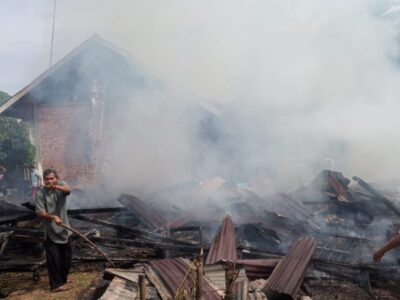 Ditinggal Jemur Padi, Rumah Warga Seluma Ludes Terbakar