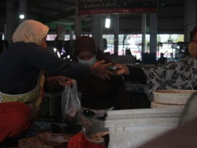 Konsumen Menilai Kondisi Ekonomi Membaik