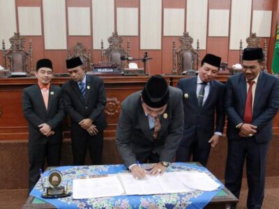 DPRD Kota Bengkulu Bersama Pemkot Teken KUPA dan PPAS-P 2022