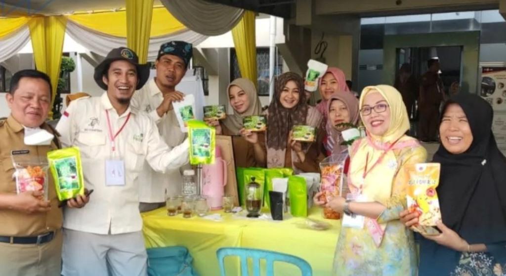 DKP Tampilkan Produk Olahan Hasil Laut pada Gelaran Karya Inovasi "KETUPEK 2022"