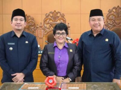 Seluruh Fraksi DPRD Bengkulu Utara Setujui Raperda APBD-P 2022