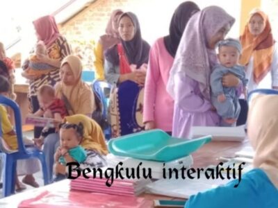 Gandeng Tim Dinkes Lebong, Desa Tabek Blau Gelar Posyandu Rutin
