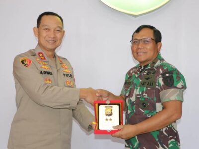 Irjen Pol Armed Wijaya Perkuat Sinergitas dengan Danrem 041 Gamas