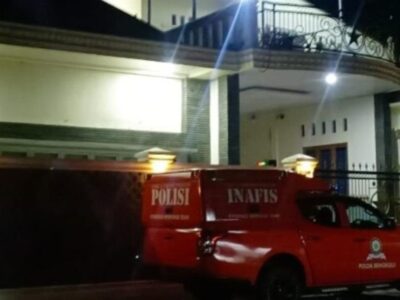 Rumah Mantan Bupati Kaur Digeledah Polisi
