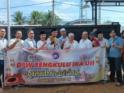 IKA UII Bengkulu Gelar Ramadhan Berbagi, Berikan Ratusan Paket Sembako