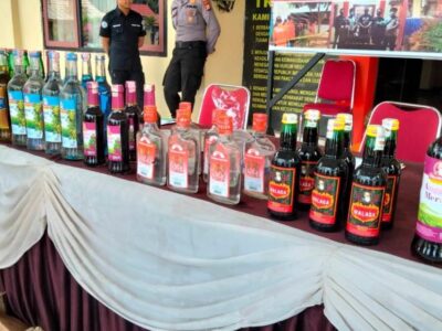 Razia Pekat Ramadan, Polres Seluma Amankan Ratusan Botol Miras