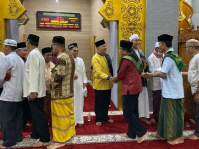 Malam Pertama Ramadan, Gubernur Rohidin Isi Ceramah di Masjid Raya Baitul Izzah