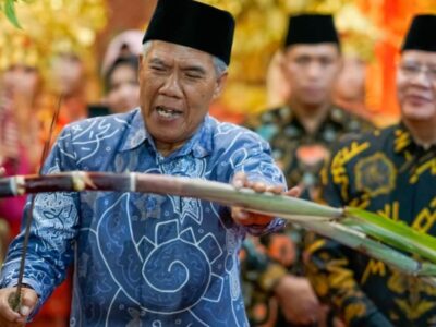 Prosesi Adat Pancung Tebu Akhiri Perayaan HUT Rejang Lebong ke-143