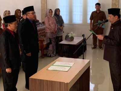 Pemkab Seluma Kembali Lantik 2 Kepala Dinas Baru, Farzian Jadi Kadis Dikbud
