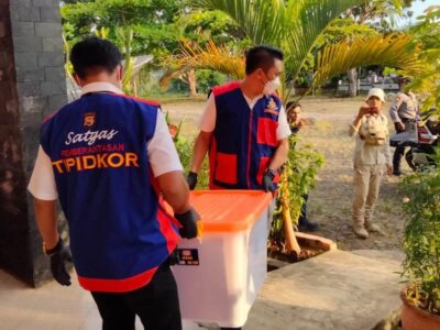 Tipidkor Polda Bengkulu Geledah Kantor BKD dan BPBD Seluma