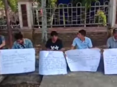 Aksi Demo ASBS Menuntut Periksa Bupati BS atas Dugaan Kasus Korupsi