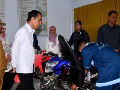 Presiden Jokowi Janjikan Bantuan Alat Praktik Baru untuk Siswa SMKN 2 Bengkulu Tengah