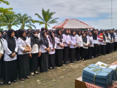 350 Guru P3K Seluma Terima SK, Pesan Bupati Jangan Buru-buru Digadai
