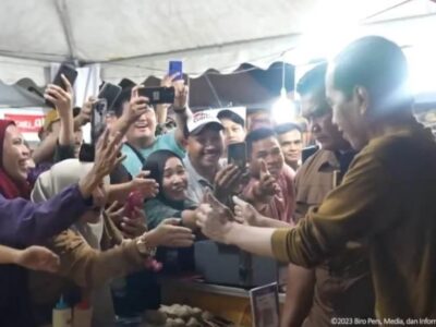 Pedagang Tabut Akui Raup Keuntungan Berlipat Imbas Kunjungan Presiden Jokowi