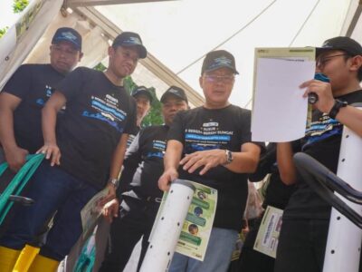 Sebanyak 1,6 Ton Sampah Berhasil Diangkat dari Sungai Bengkulu