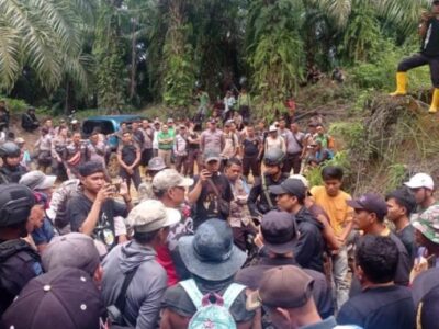 Di Tengah Kunjungan Jokowi, Korban Kekerasan Perusahaan Terhadap Petani di Mukomuko Terus Bertambah