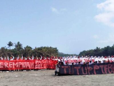 Hari Kemerdekaan, 78 Perempuan Pasar Seluma Tagih Janji Jokowi Tutup PT FBA