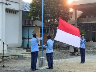 Peringati HUT RI ke-78, DKP Provinsi Bengkulu Gelar Upacara Bendera