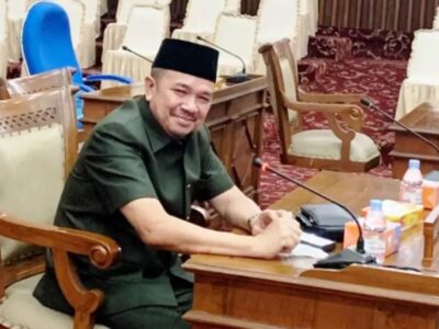 Dewan Apresiasi Gerakan Pembagian 10 Juta Bendera Pemprov Bengkulu