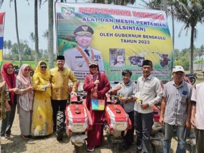 19 Kelompok Tani di Kaur Terima Bantuan Alsintan