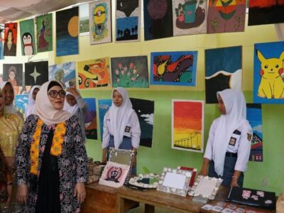 Unjuk Kreativitasi di Momen HUT ke-37, SMAN 1 Seluma Dipuji Derta Rohidin