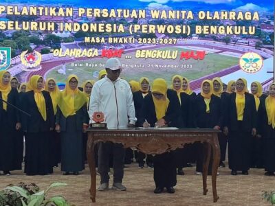 Sefty Yuslinah Resmi Pimpin Perwosi Bengkulu Periode 2023-2027