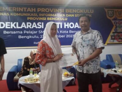 Usin Ajak Pelajar Kota Bengkulu Lawan Hoaks dengan Data