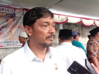 Warga Sampaikan Permohonan  Infrastruktur dan Kesehatan di Reses Suharto