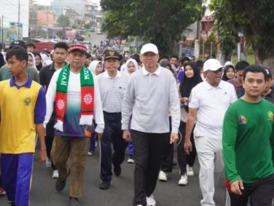 Sekda Isnan Fajri Lepas Peserta Jalan Sehat Milad ke-111 Muhammadiyah